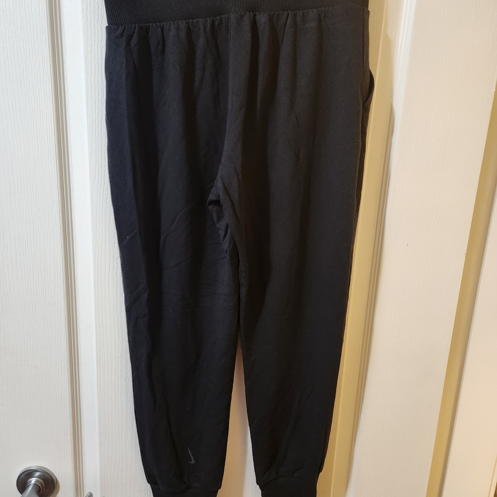Nike Dri-FIT Black High Waisted 7/8 Athletic Pants